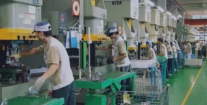 Mỹ Tâm: Họa mi tóc nâu và mối quan hệ với học trò