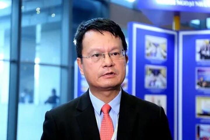 Phương Oanh diện set đồ 50 - Cảm hứng video marketing từ Hotspot Matrix